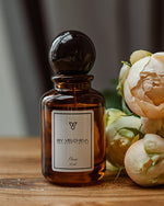 Άρωμα εσωτερικού χώρου Fleur BY VELCHEVA, φιάλη 50ml με απαλά ανθικά τριαντάφυλλα