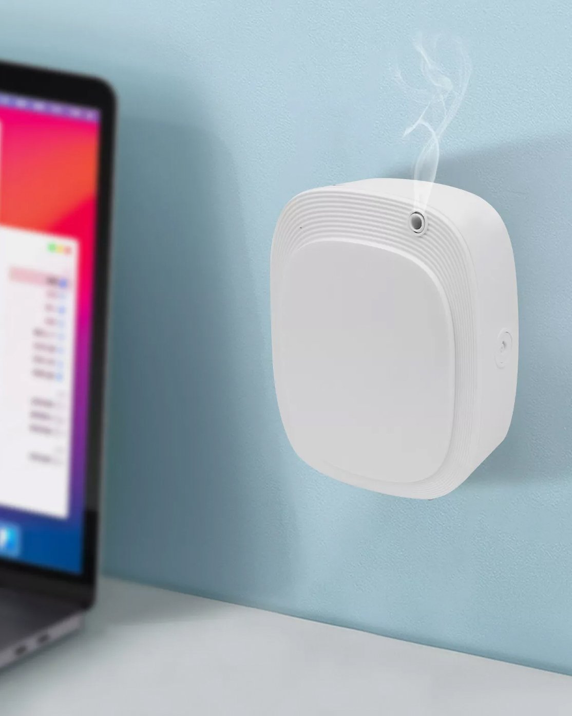 Επιτοίχια συσκευή αρωματισμού Aroma Smart ByVelcheva σε χώρο γραφείου