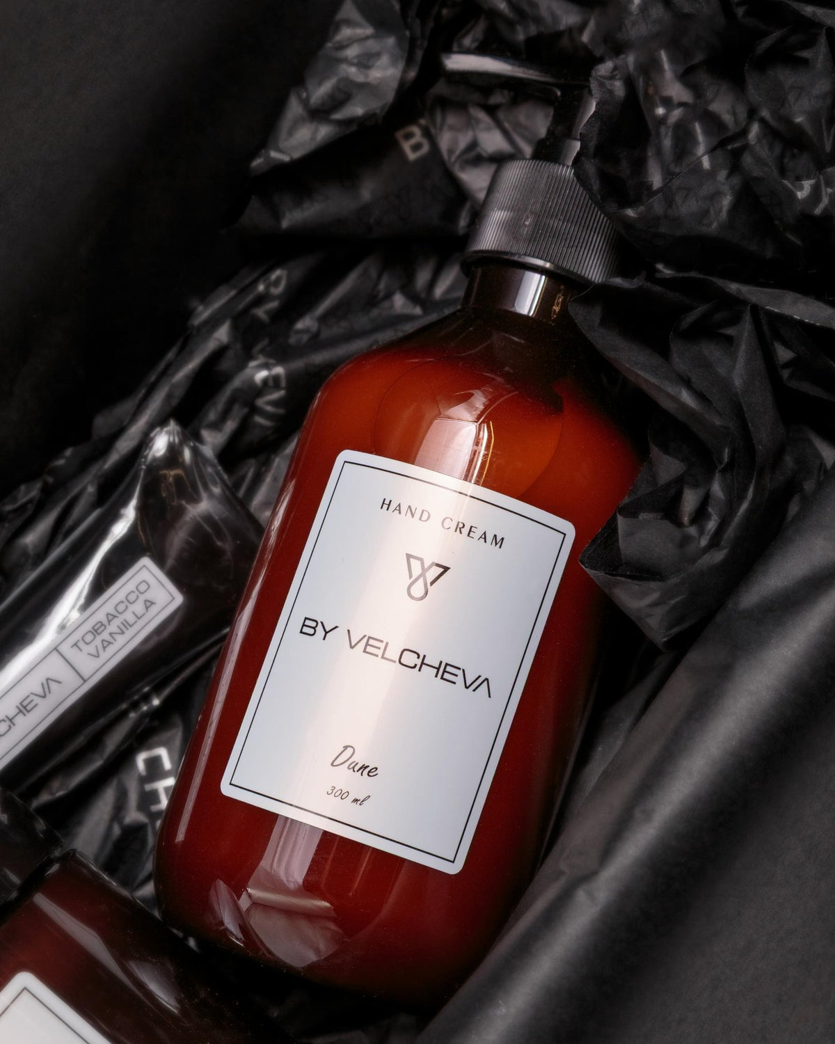 Κρέμα χεριών Dune ByVelcheva 300ml σε καφέ φιάλη με αντλία